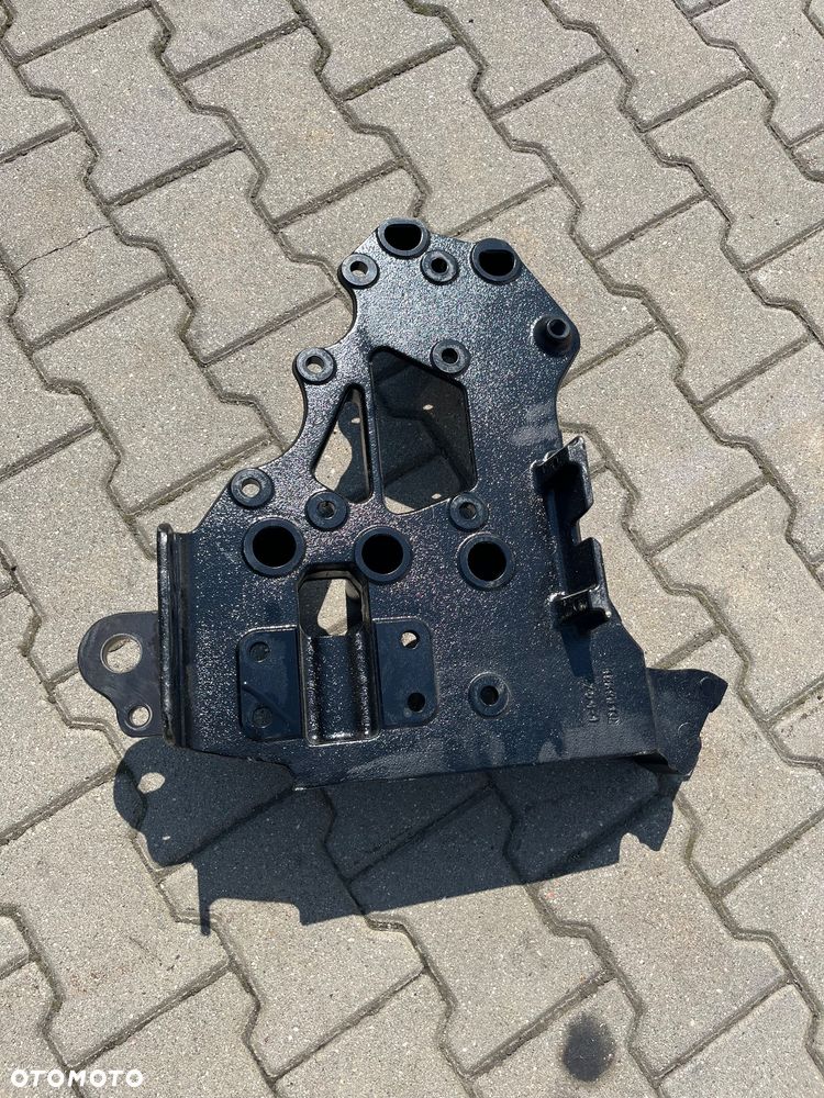 Żeliwo Volvo FH 5 mocowanie wywrotu wspornik 21767731