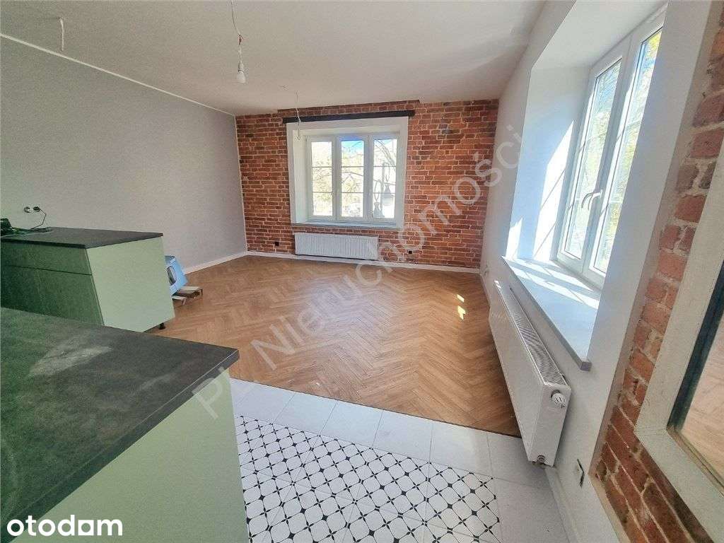 Kamienica w centrum Pruszkowa, 3 pokoje, 56 m2