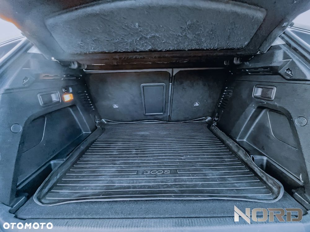 Peugeot 3008 PureTech 130 Stop & Start GPF EAT8 Allure - 23