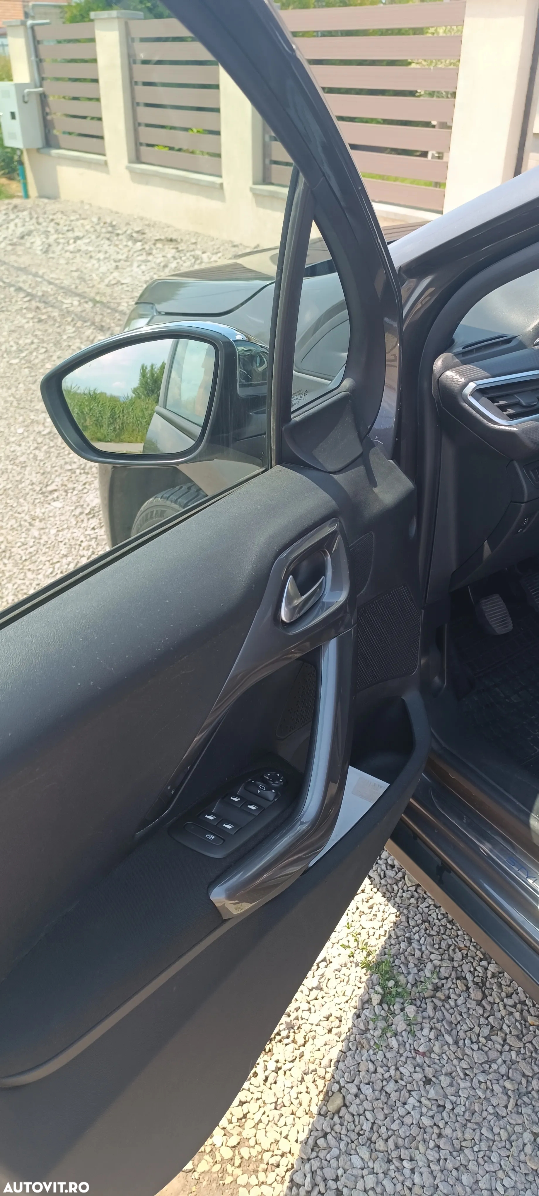 Peugeot 2008 1.2 L PureTech STT Active - 7