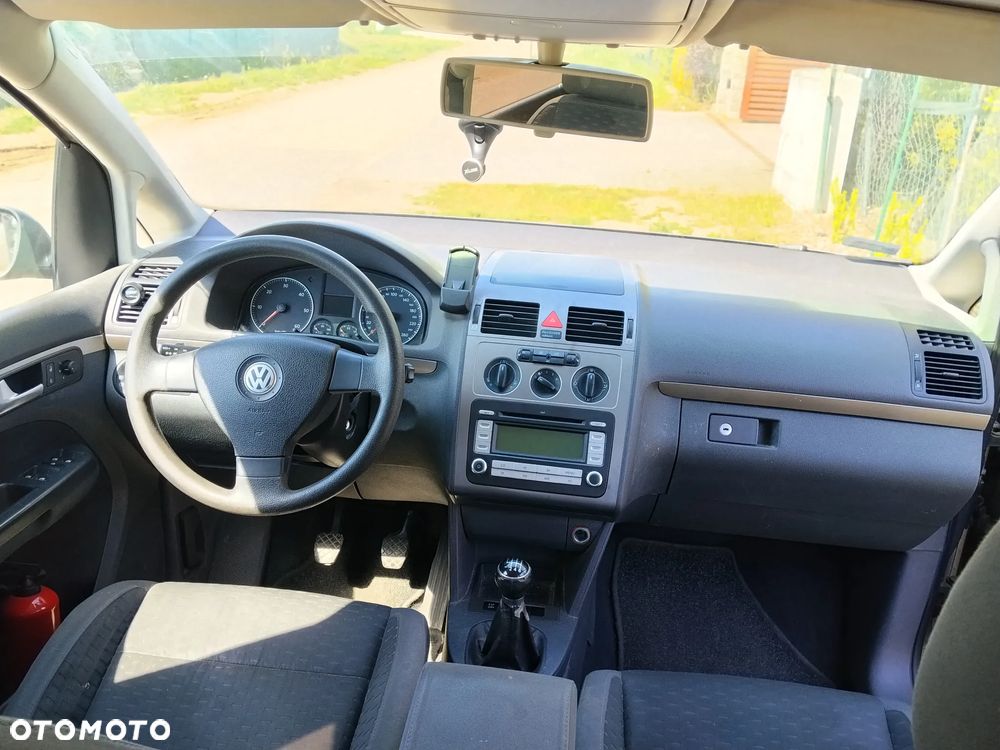 Volkswagen Touran 2.0 TDI Trendline - 11