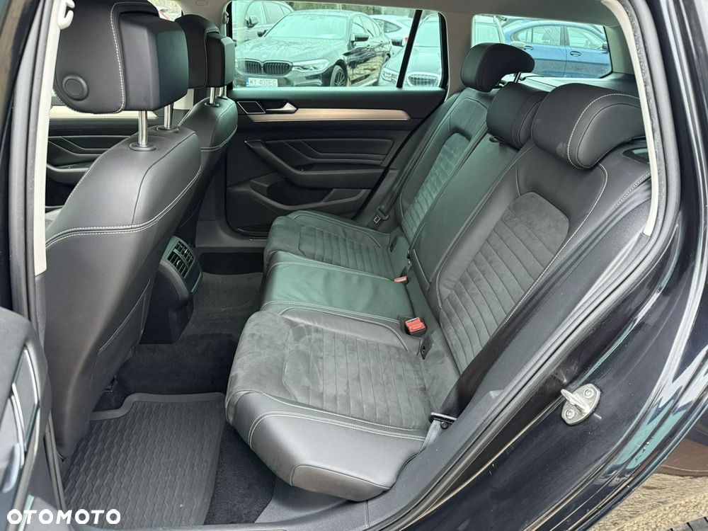 Volkswagen Passat - 21