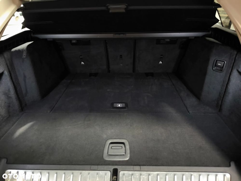 BMW Seria 5 520d - 22