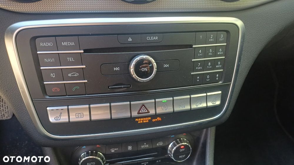 Mercedes-Benz GLA 220 d 4Matic 7G-DCT StreetStyle - 21