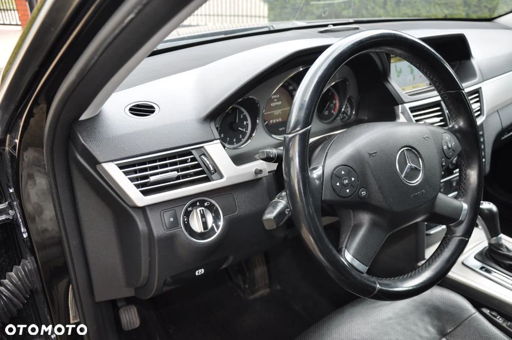 Mercedes-Benz Klasa E 250 CDI DPF BlueEFFICIENCY Automatik Avantgarde - 25
