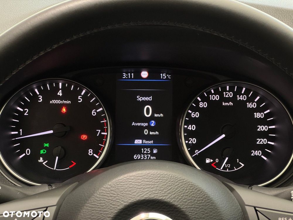 Nissan Qashqai 1.3 DIG-T N-Connecta - 17