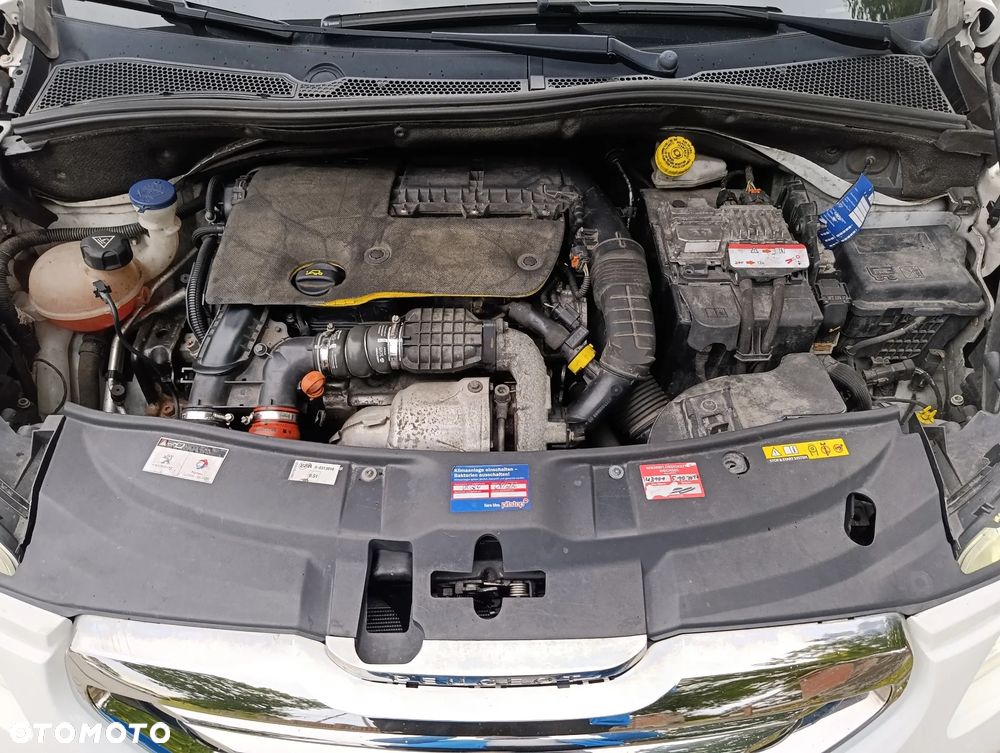 Peugeot 2008 BlueHDi FAP 120 STOP & START Allure - 20