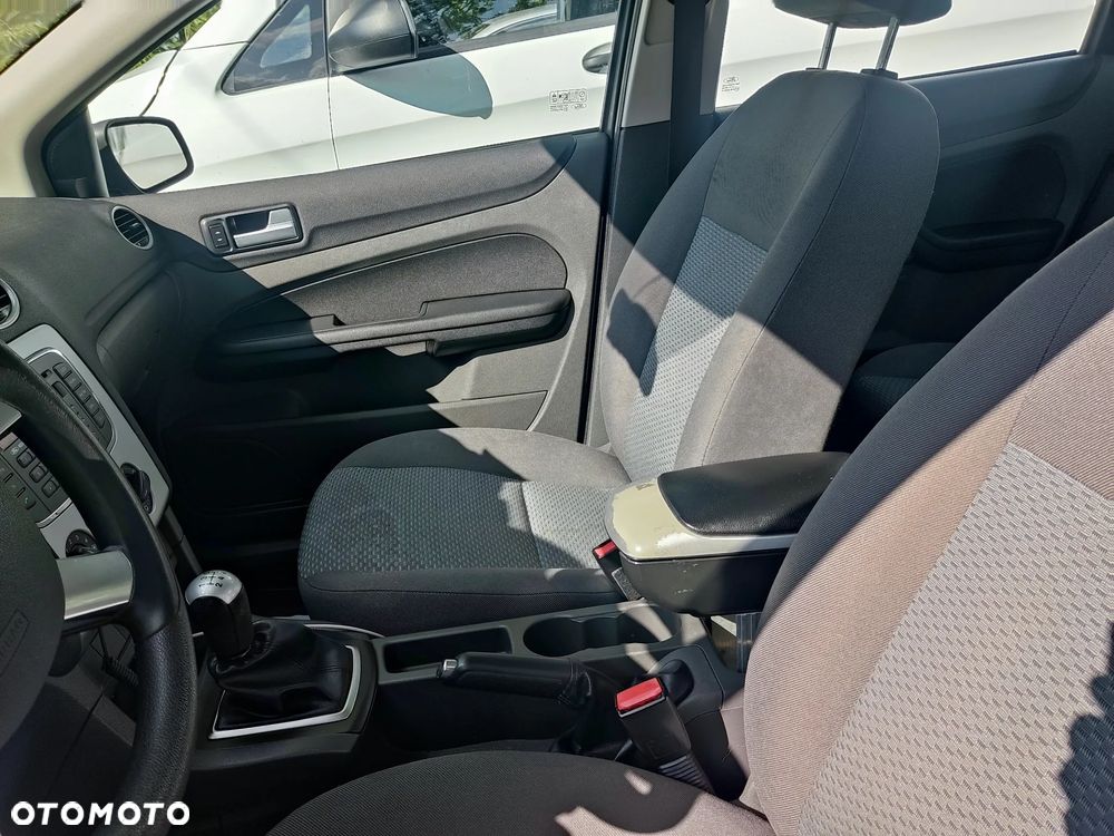 Ford Focus 1.6 Ti-VCT Trend - 7