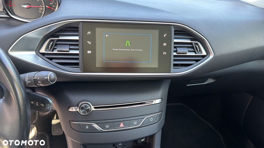 Peugeot 308 - 23