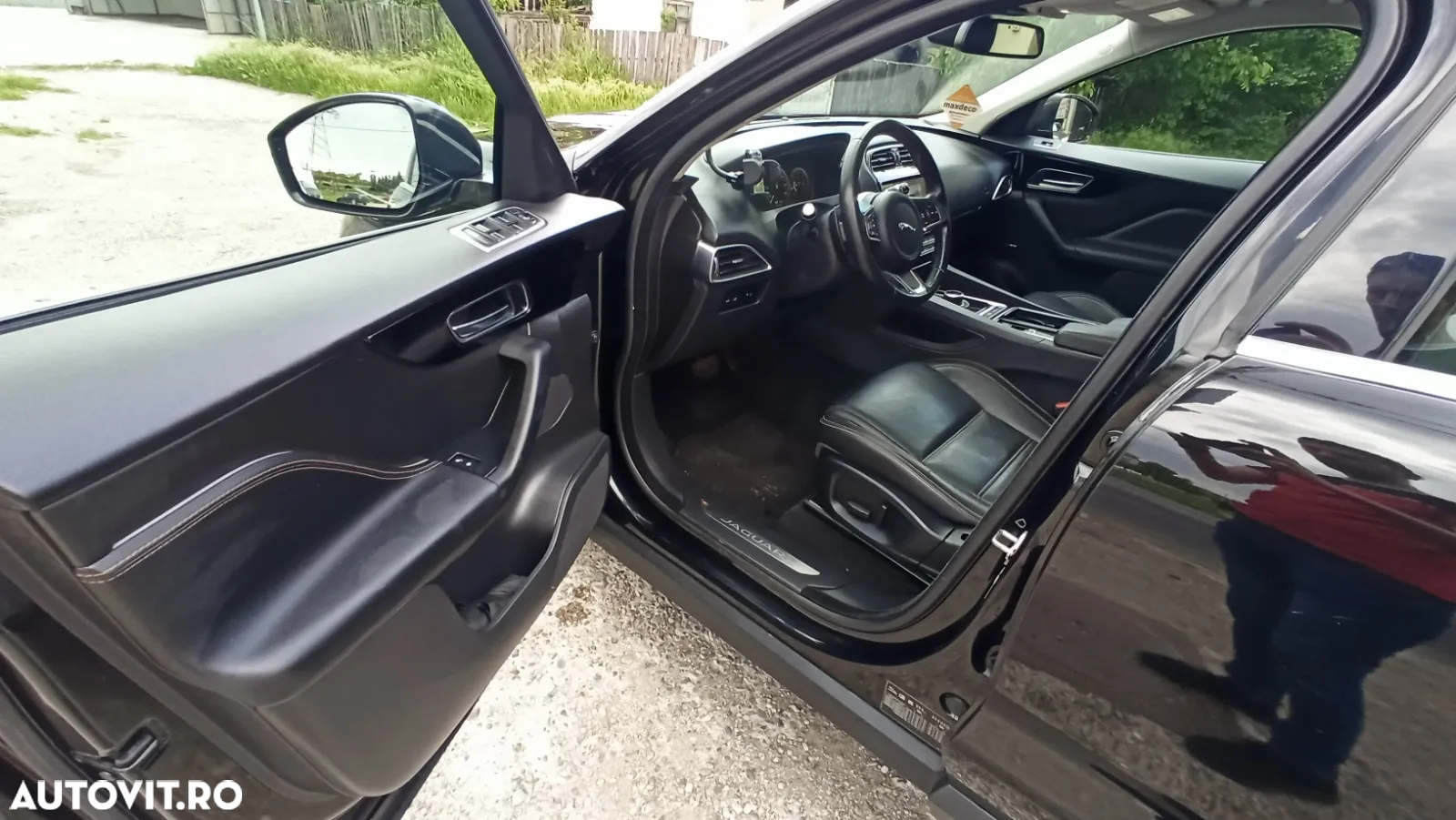 Jaguar F-Pace 25d AWD Pure - 15
