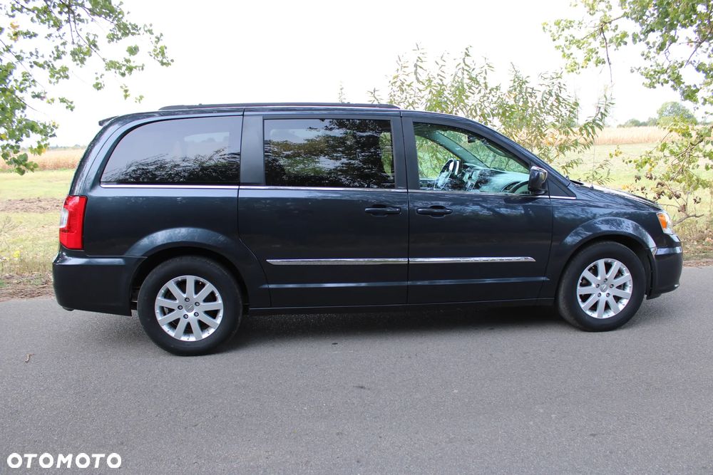 Chrysler Town & Country 3.6 Touring - 6