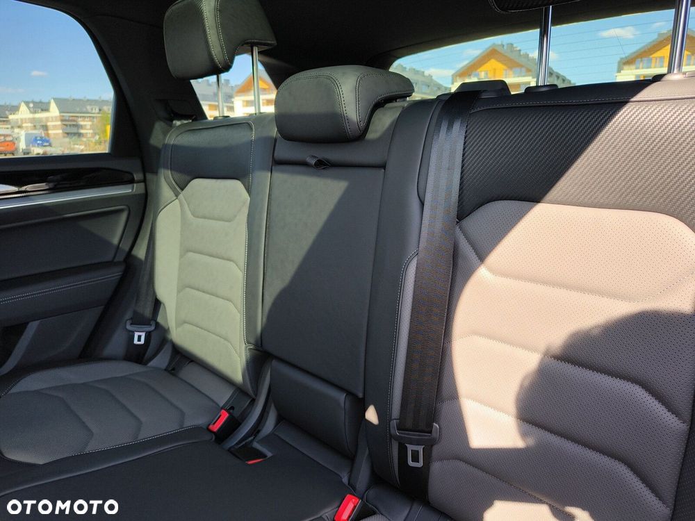 Volkswagen Touareg 3.0 V6 TDI 4Motion R-Line Final Edition - 16