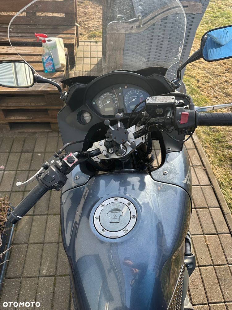 Honda CBF - 4
