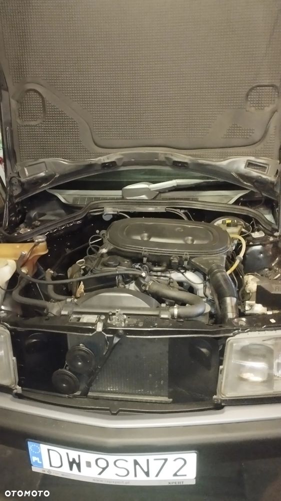 Mercedes-Benz W201 (190) - 11