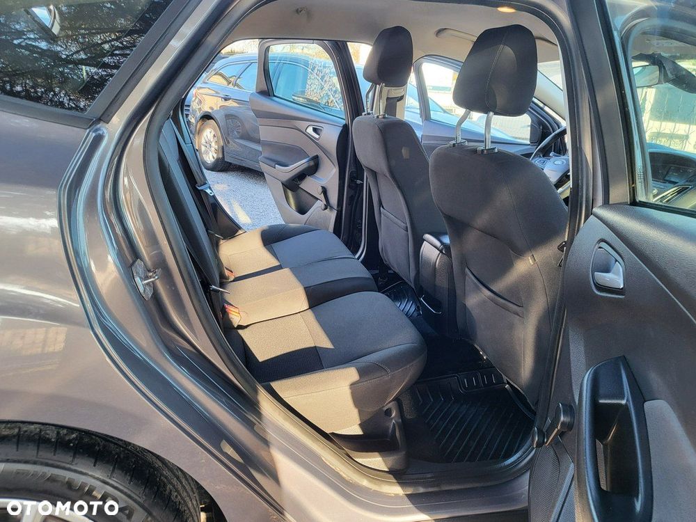 Ford Focus - 19