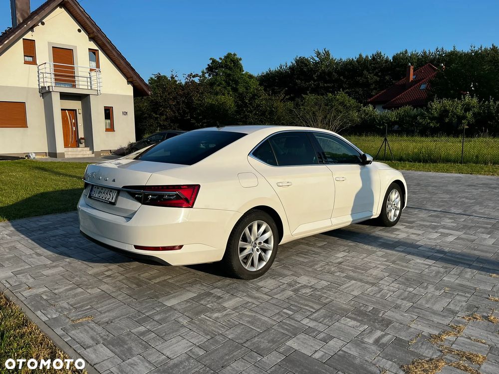 Skoda Superb 2.0 TDI Style DSG - 3