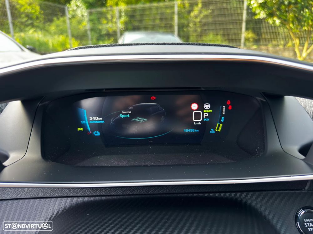 Peugeot e-208 Allure - 22