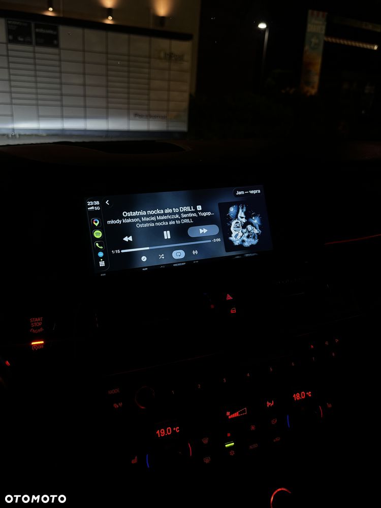 BMW Seria 5 520d - 25