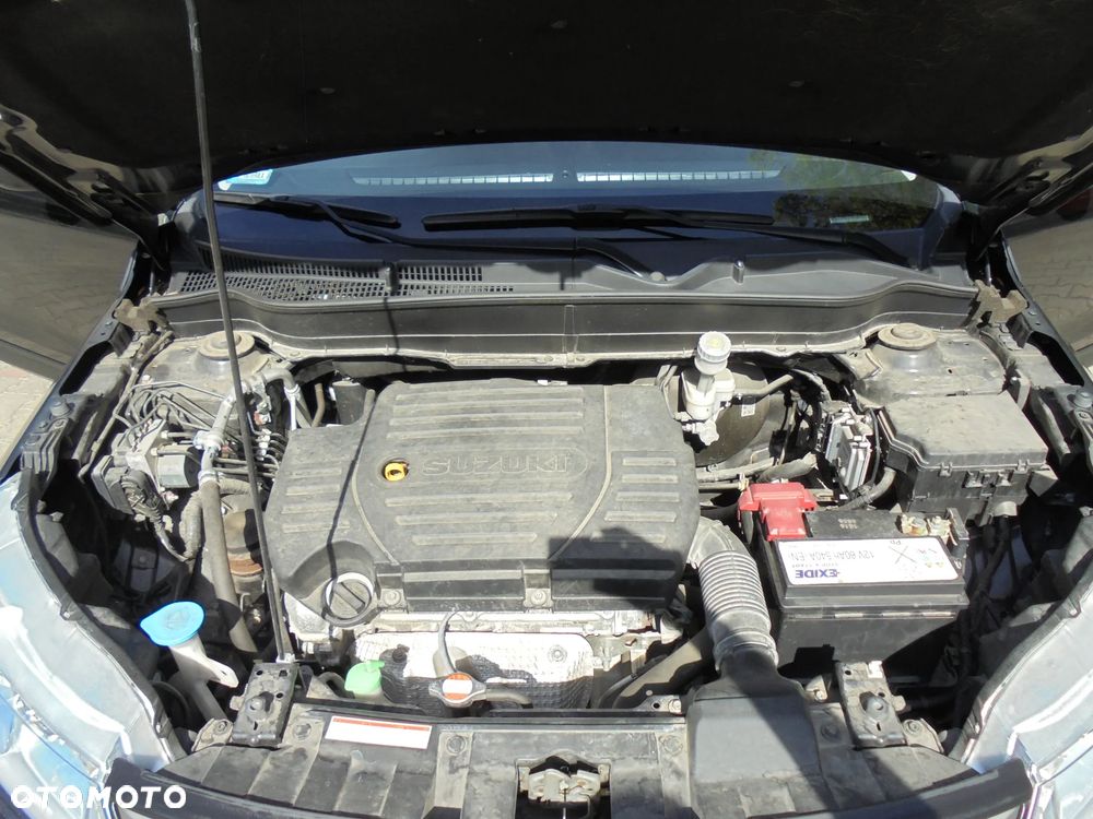 Suzuki Vitara 1.6 Comfort 2WD - 24