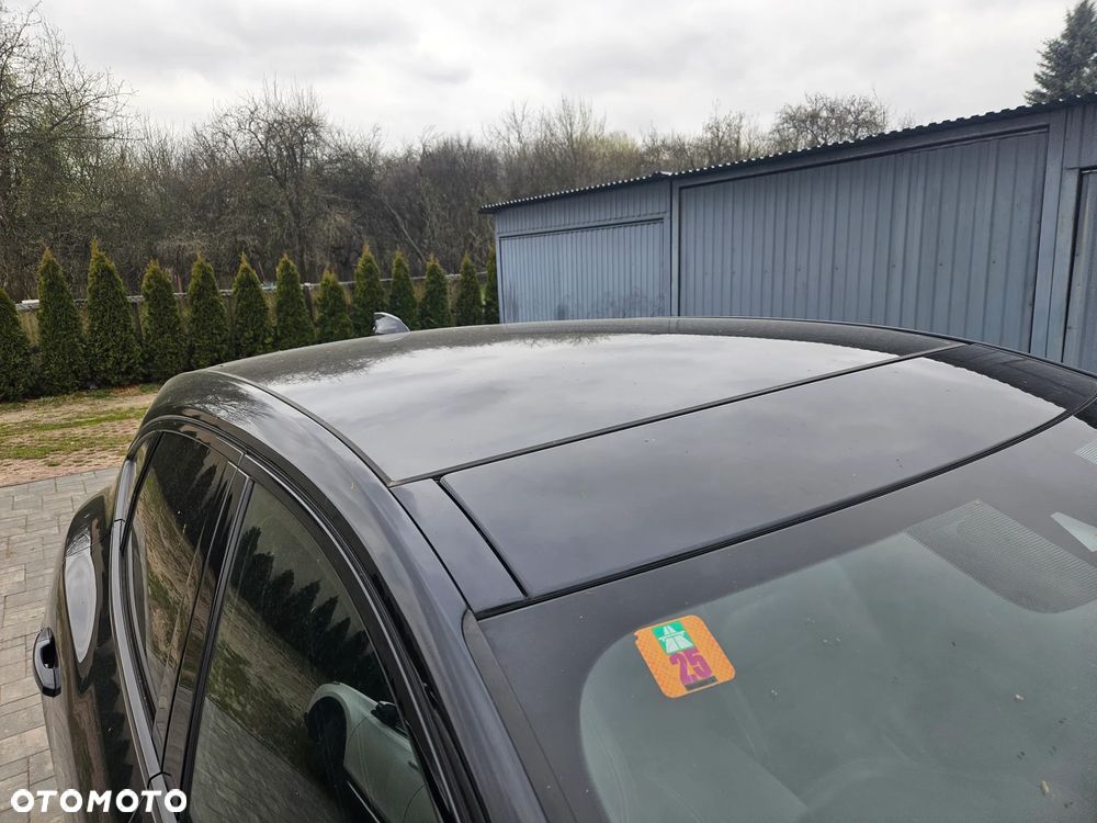 Jaguar E-Pace P200 AWD R-Dynamic S - 12