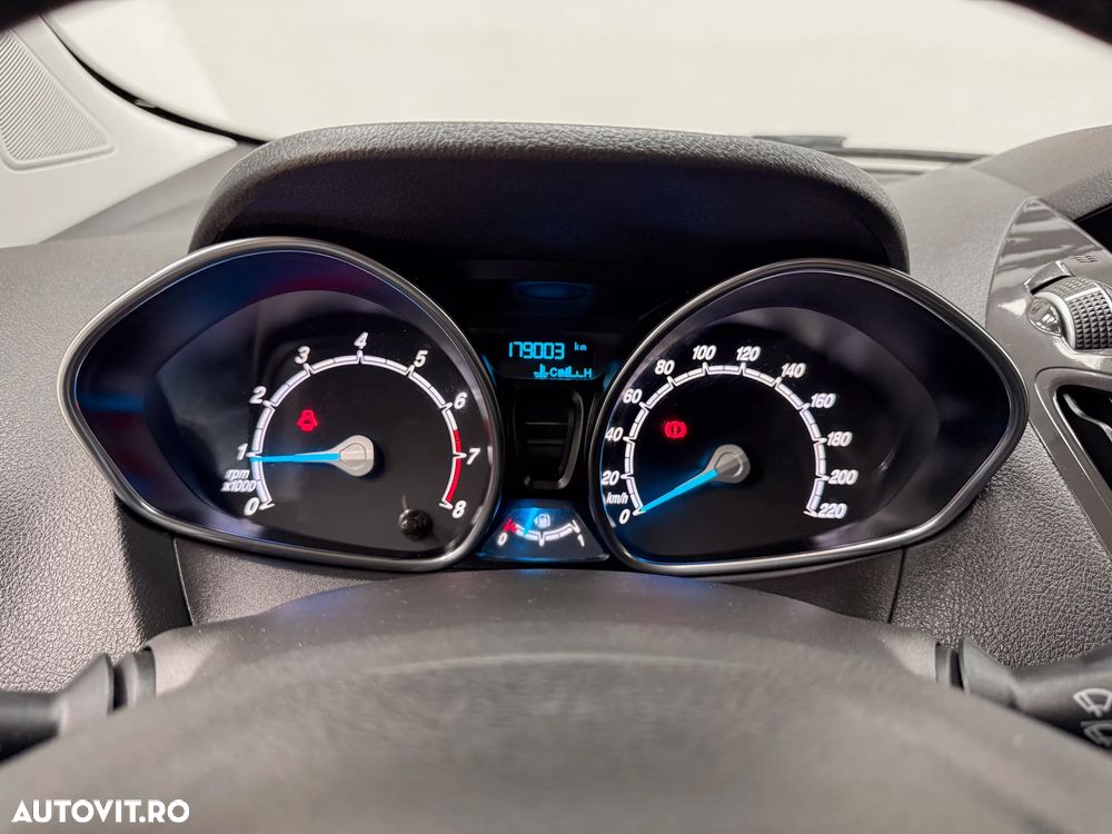 Ford Tourneo Courier 1.0 EcoBoost Titanium - 23