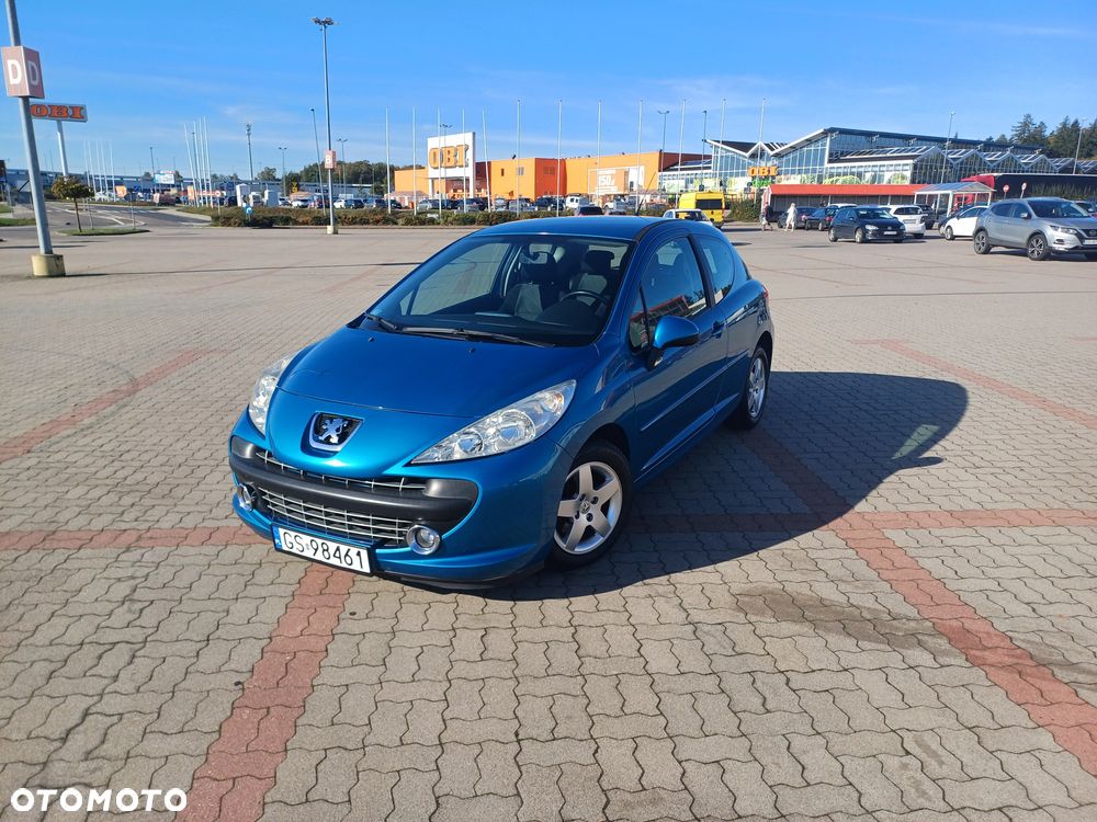 Peugeot 207 - 1