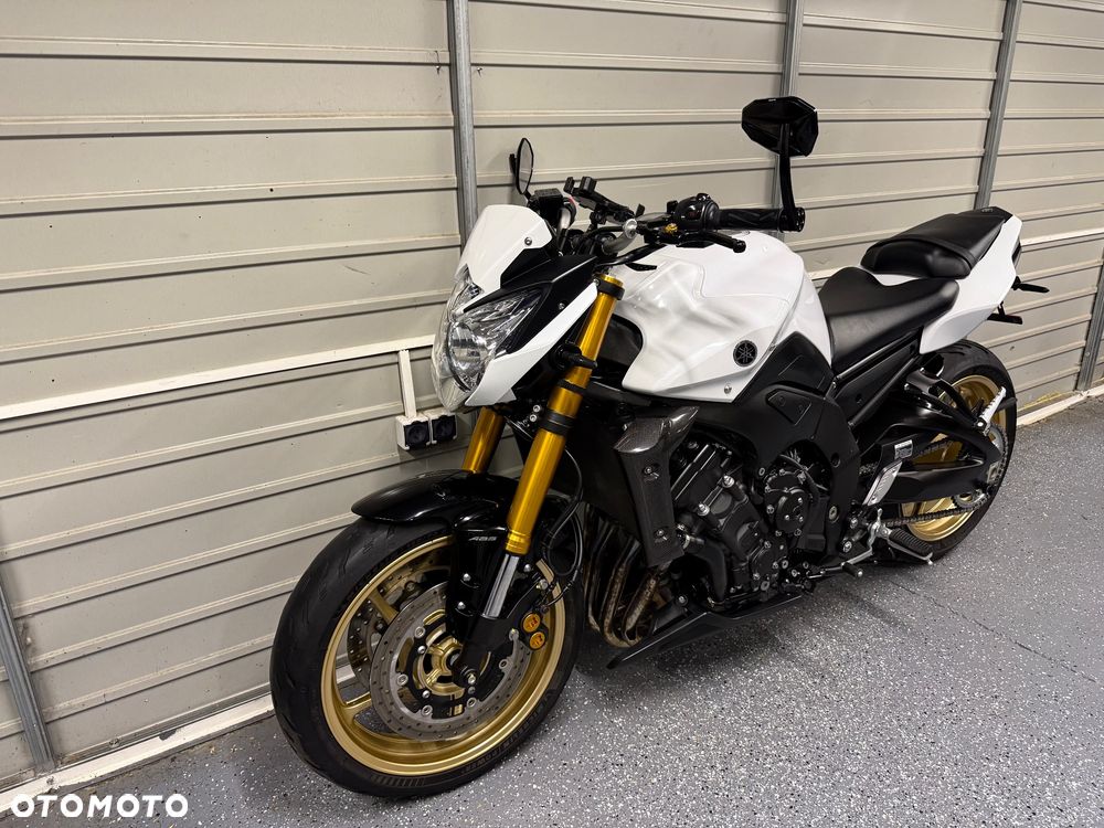Yamaha FZ8 - 12