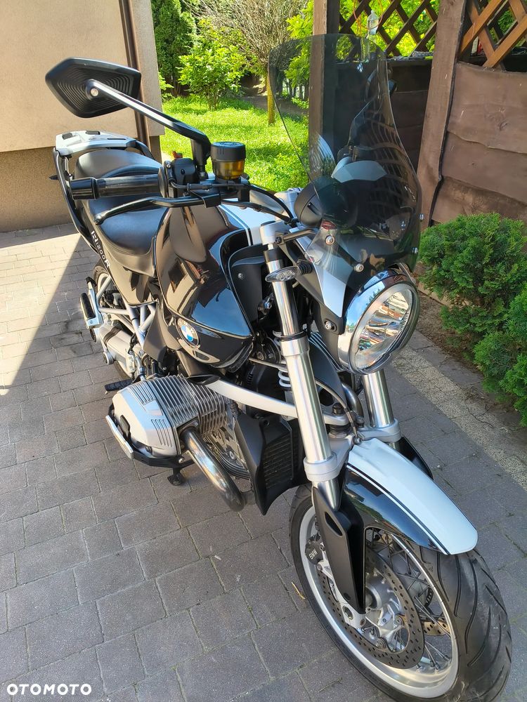 BMW R - 1