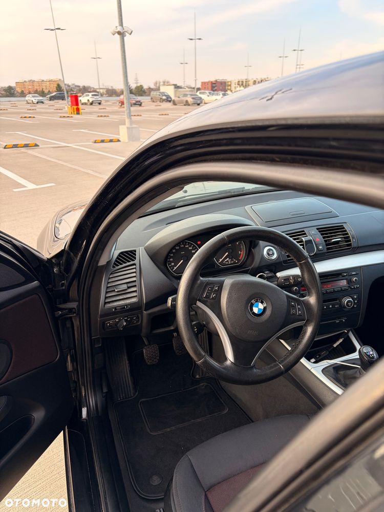 BMW Seria 1 - 21