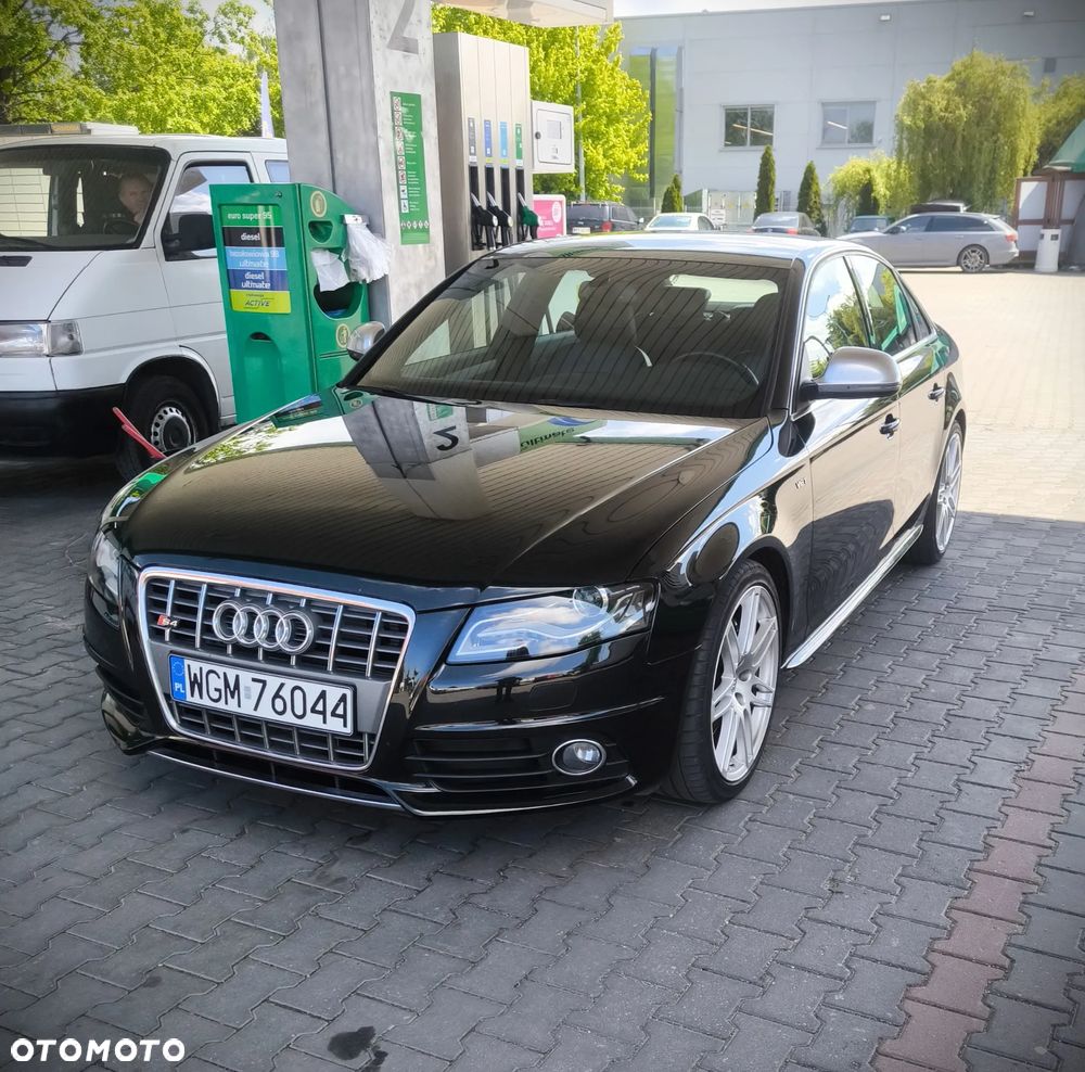 Audi S4 Limousine - 1