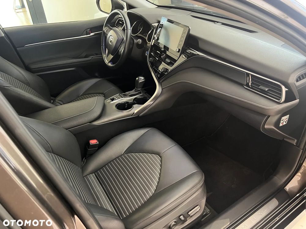 Toyota Camry 2.5 Hybrid Prestige CVT - 10