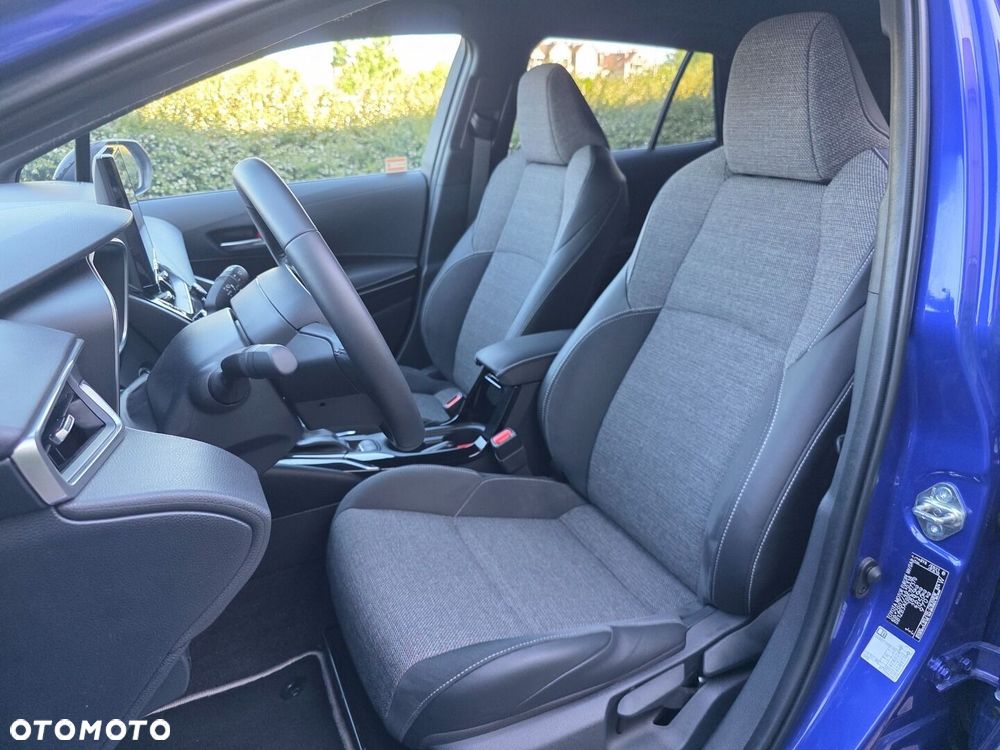 Toyota Corolla 1.8 Hybrid Style - 17