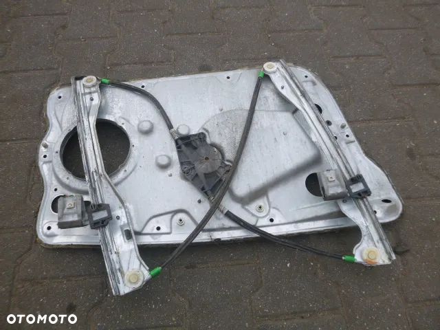 PODNOŚNIK ELEKTRYCZNY SZYBY PRAWY PRZÓD PRAWY PRZEDNI SKODA FABIA I 99-08 - 10