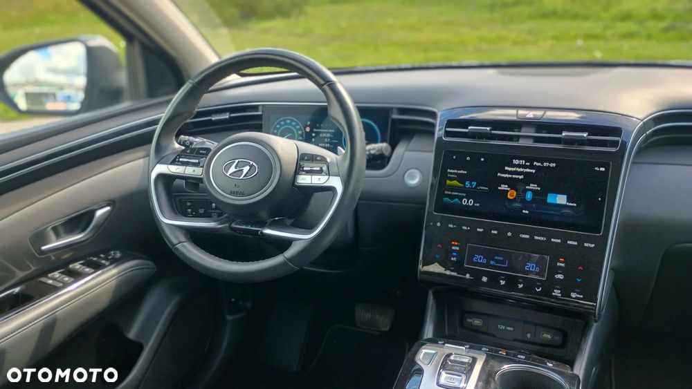 Hyundai Tucson 1.6 T-GDi HEV Executive 2WD - 36