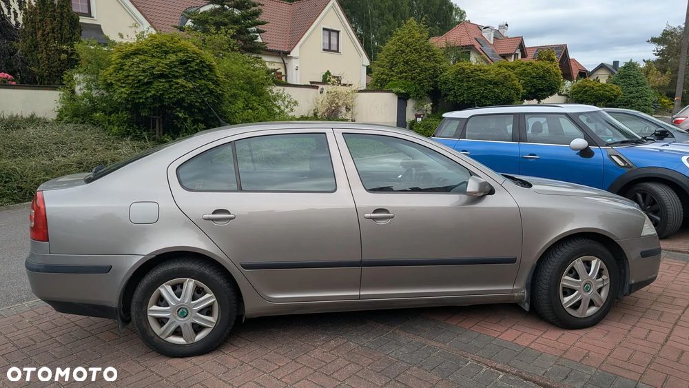 Skoda Octavia 2.0 TDI Elegance - 4