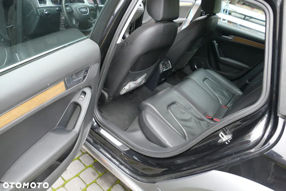 Audi A4 Allroad - 11
