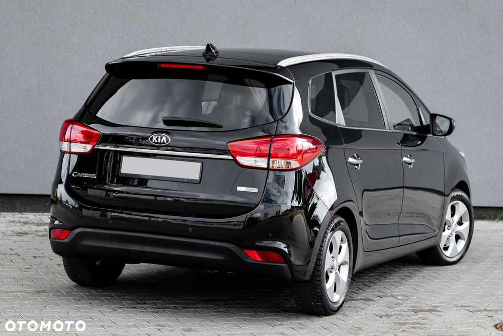 Kia Carens 1.7 CRDi L - 12