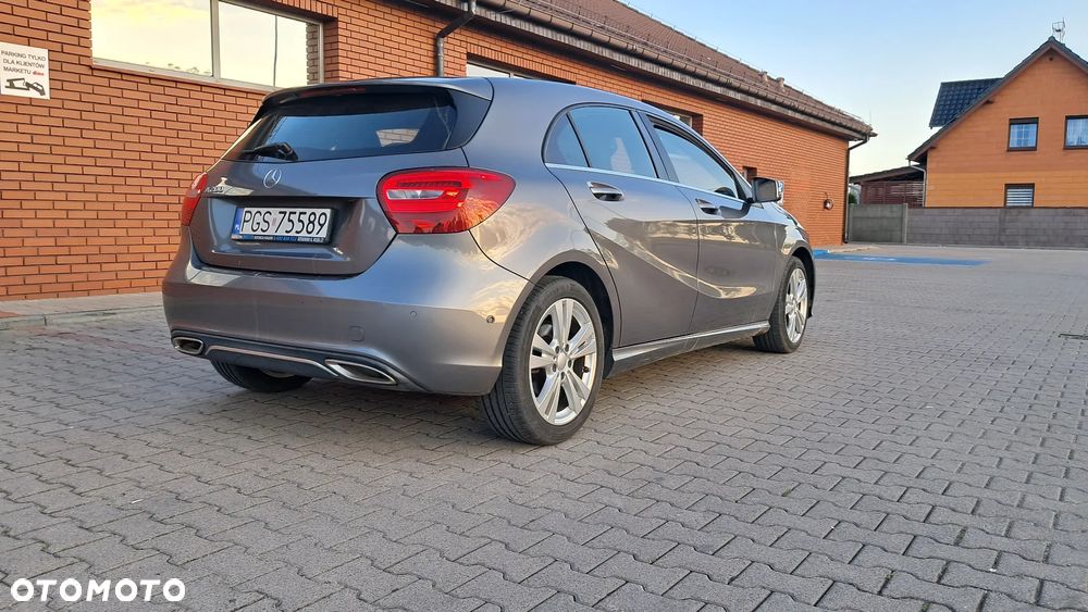 Mercedes-Benz Klasa A 200 (BlueEFFICIENCY) - 11