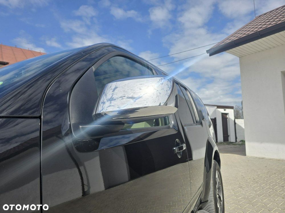 Nissan Pathfinder - 10