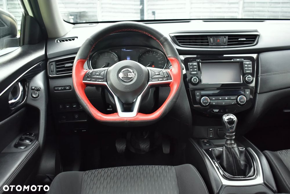 Nissan X-Trail 1.6 DIG-T Visia - 27