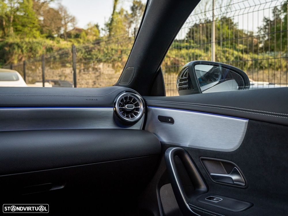 Mercedes-Benz CLA 250 - 19