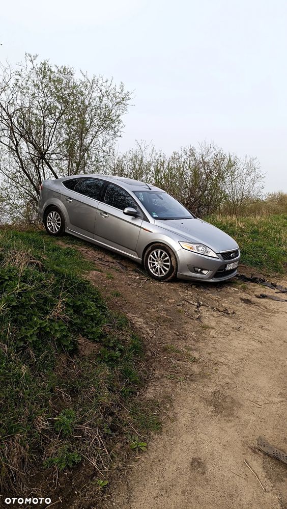Ford Mondeo - 26