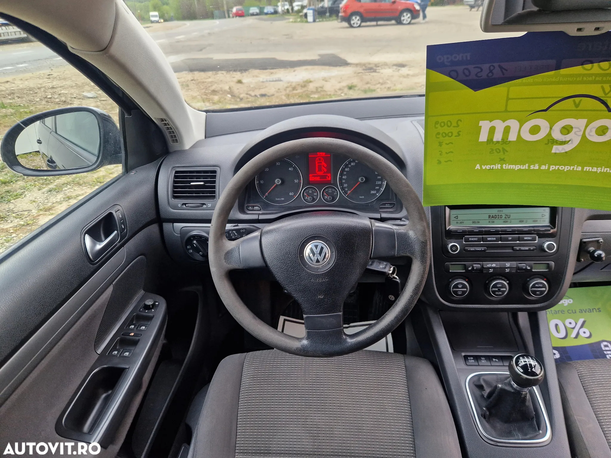 Volkswagen Golf 1.9 TDI BlueMotion Comfortline - 9