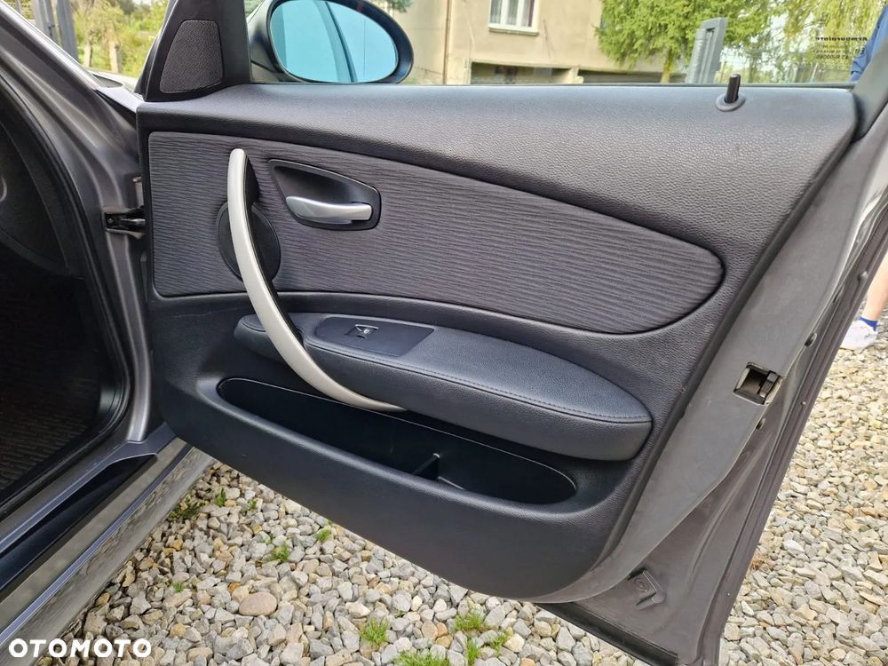 BMW Seria 1 116i - 14
