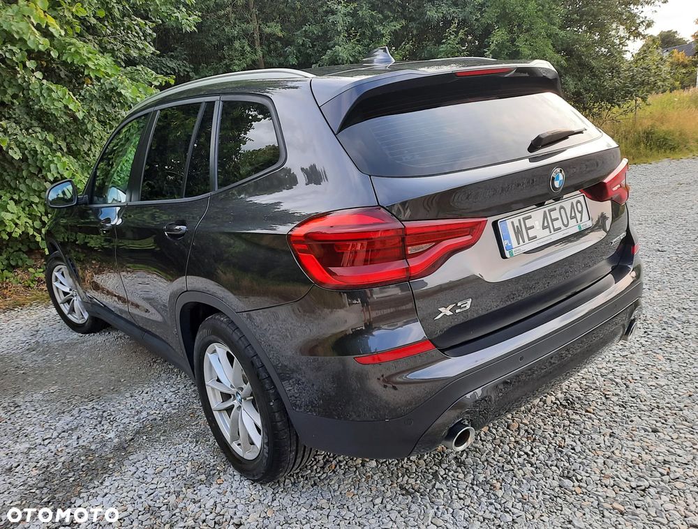 BMW X3 xDrive20i sport - 4