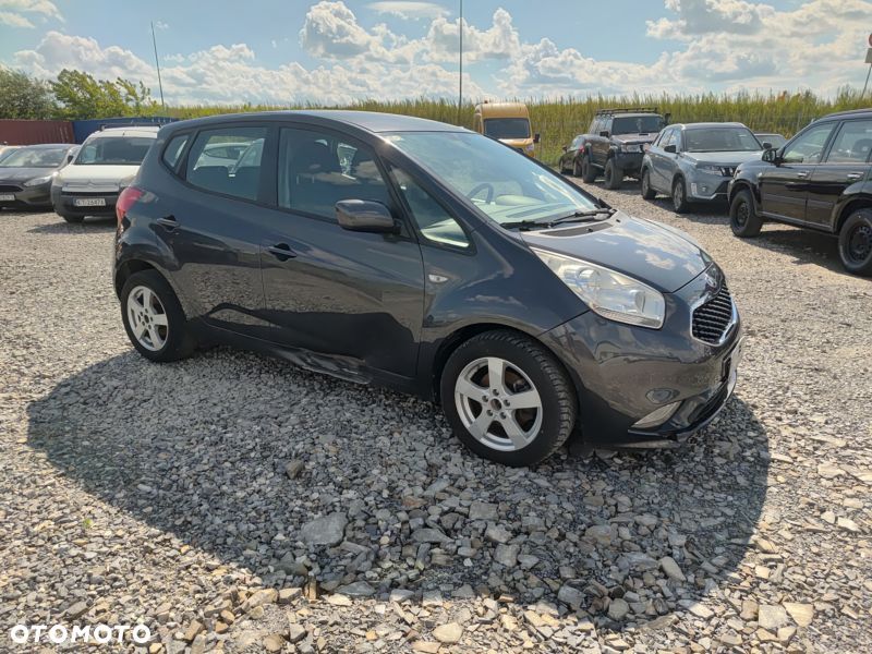 Kia Venga - 4