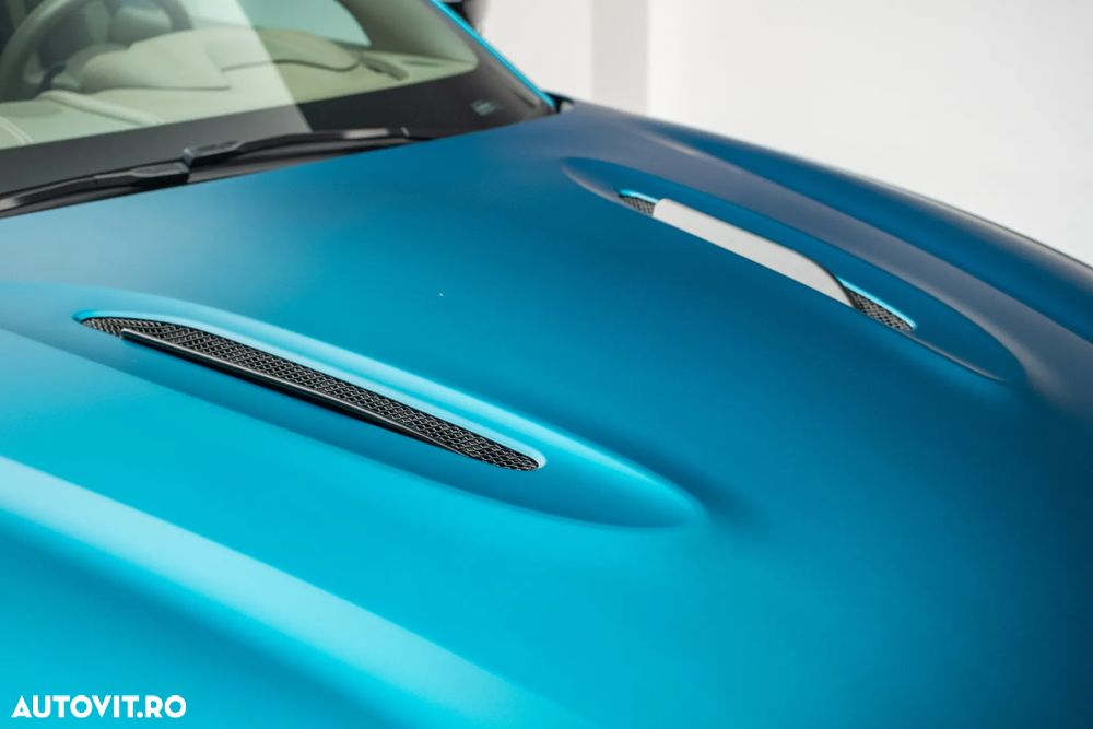 Aston Martin DBX - 18