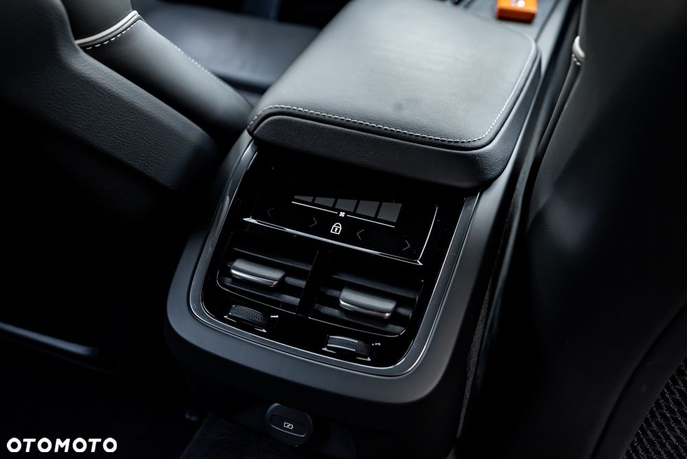 Volvo V60 B4 D Geartronic RDesign - 26