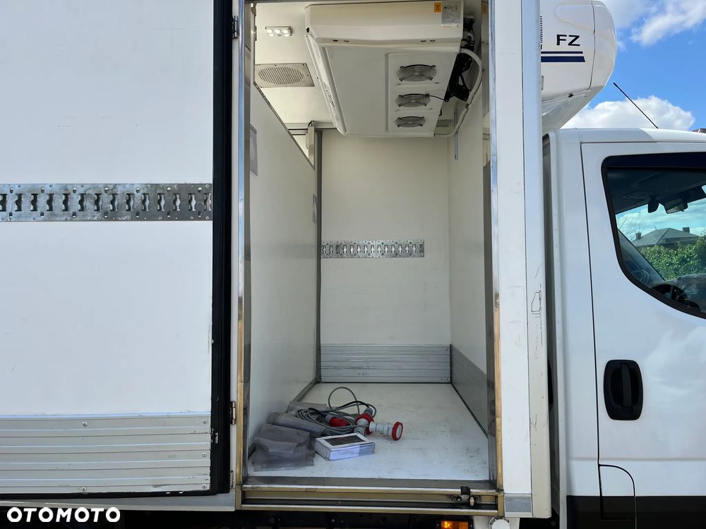 Iveco 35C16 CHŁODNIA BLIŹNIAK HI-MATIC - 12