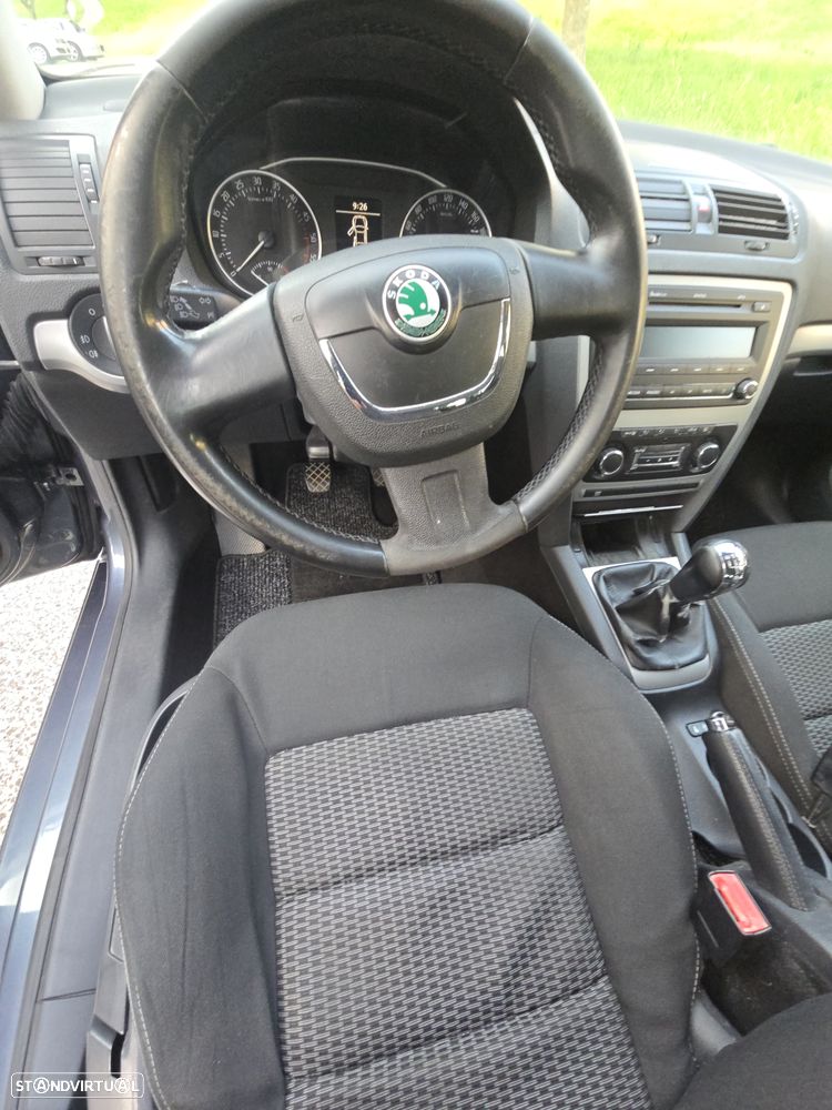 Skoda Octavia Break 1.9 TDi Sportline Pack - 16